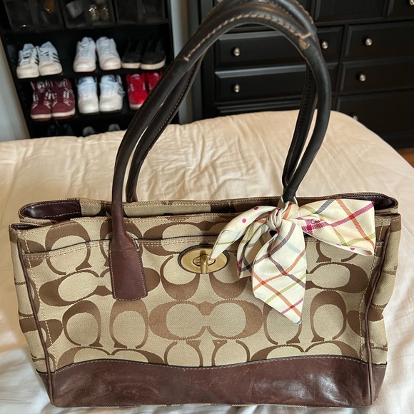 Coach Handbag - Picture 1 of 2